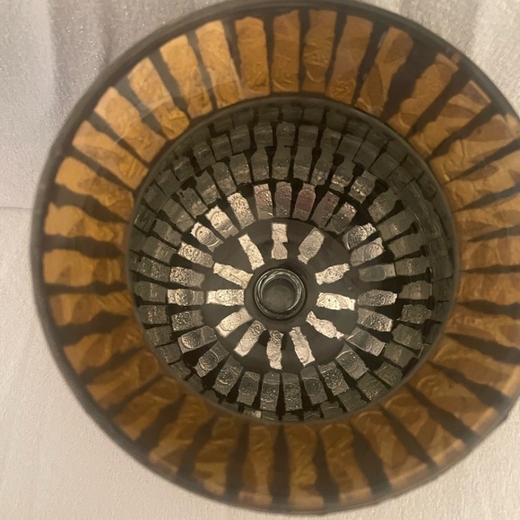 Vase - Picture 2 of 2